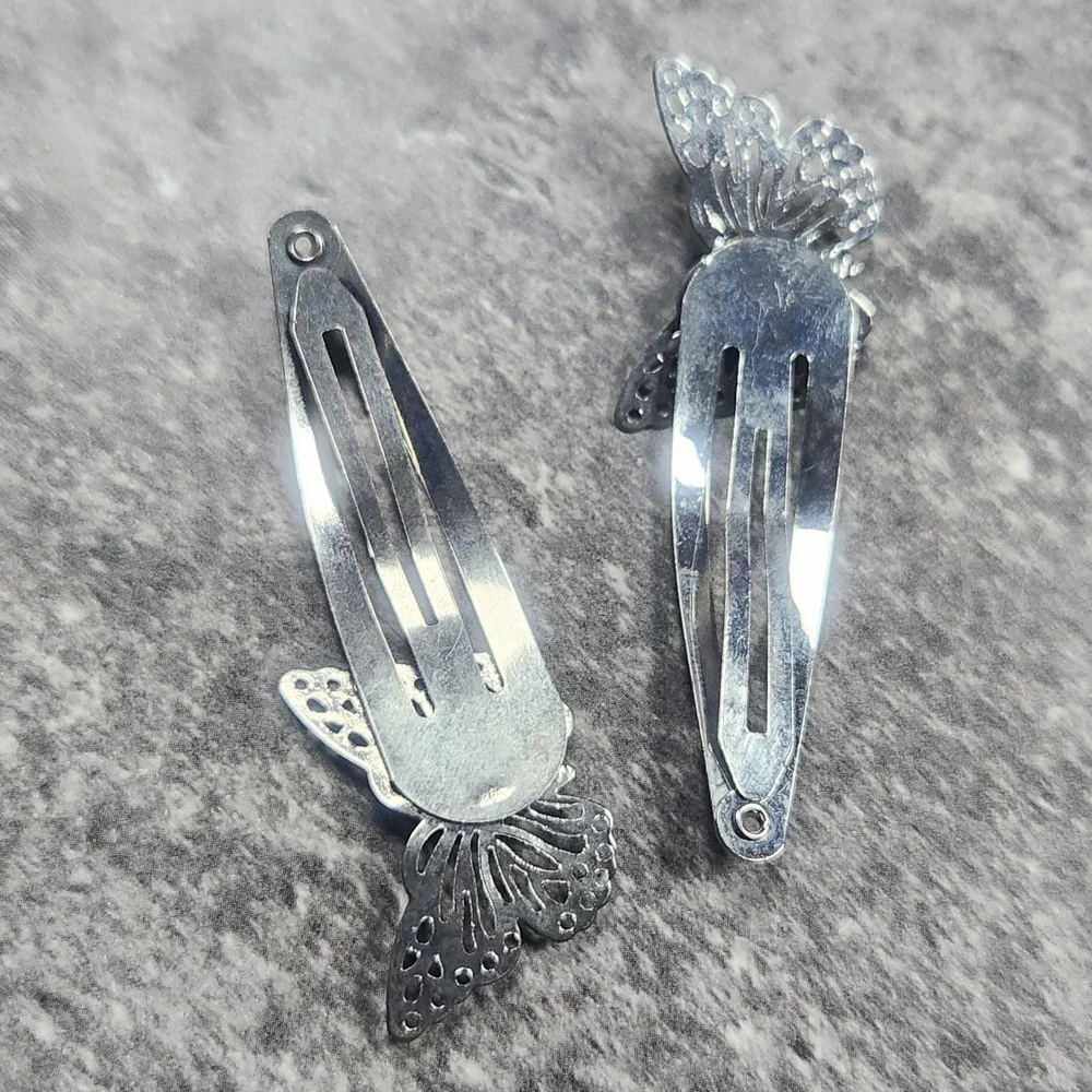 Vintage Silver Butterfly Snap Hair Clips Filigree Metal Barrettes 2pc Set